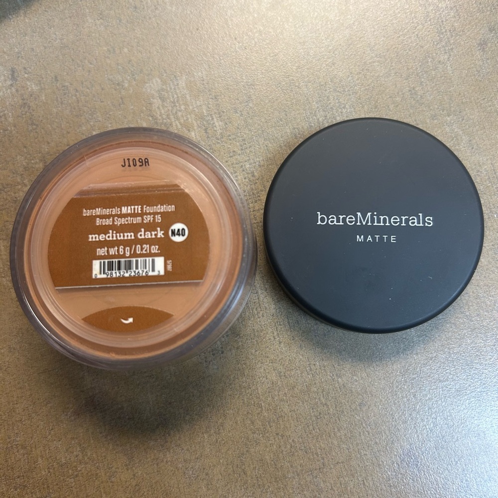 NWT BareMinerals Original Foundation: Medium Dark 6oz